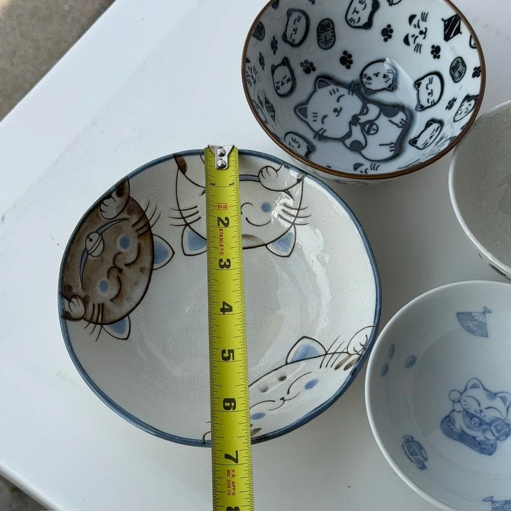 Set of 4 Japanese Ceramic Bowls Cat Themed Lucky Cat Kitchenware B-11